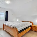 Stunning In With Kitchen *