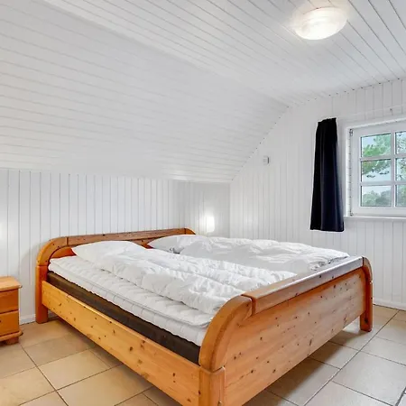 Stunning In Romo With Kitchen Rømø Kirkeby
