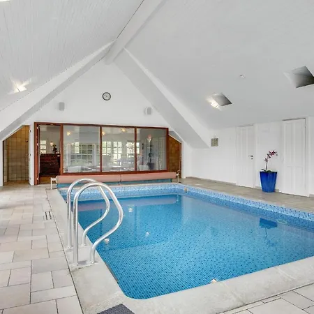 Vakantiehuis Amazing In With Sauna
